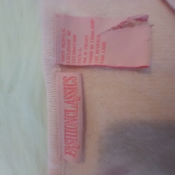 3/$15 Fashion Classics pink sequin sweater - Picture 4 of 7